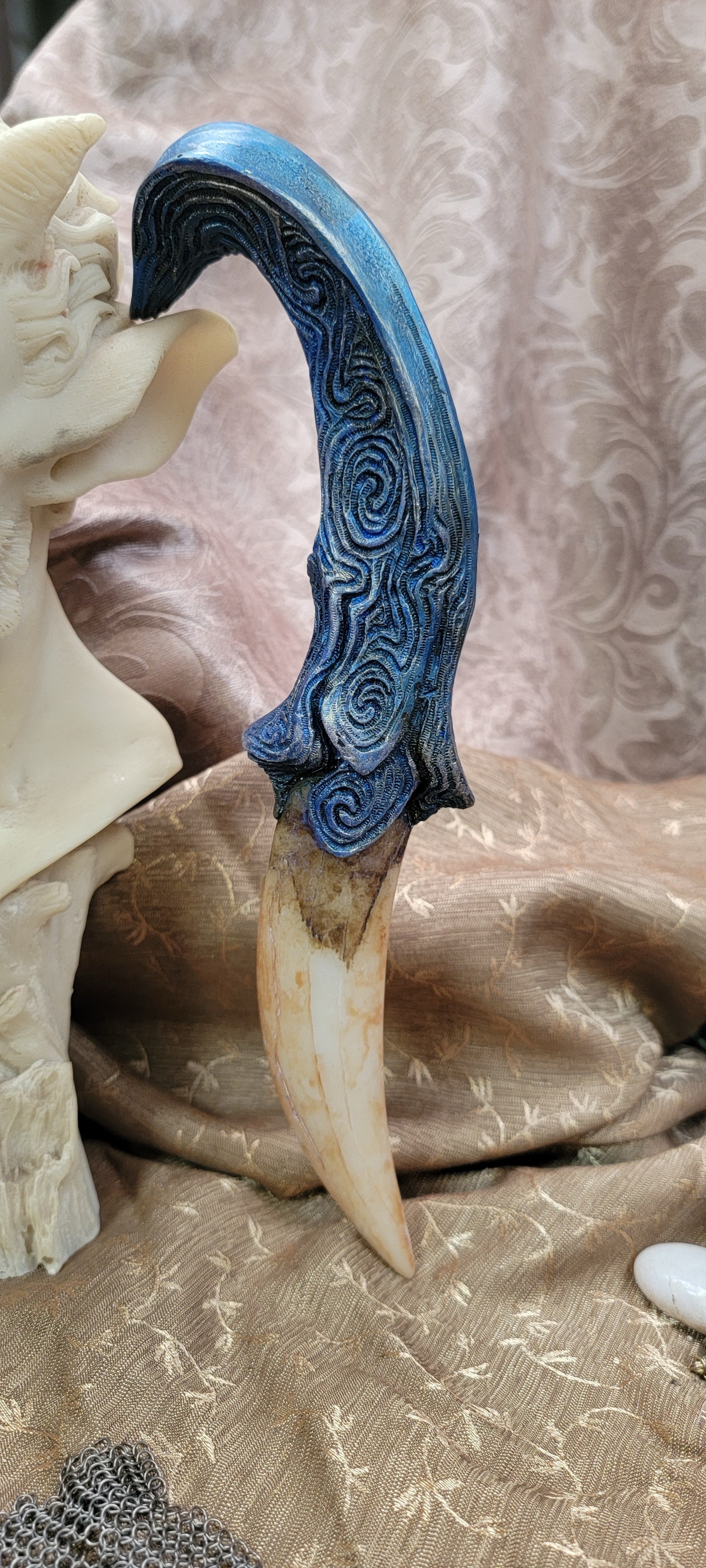 Emrys Dragon Tooth Dagger – Mythologicae