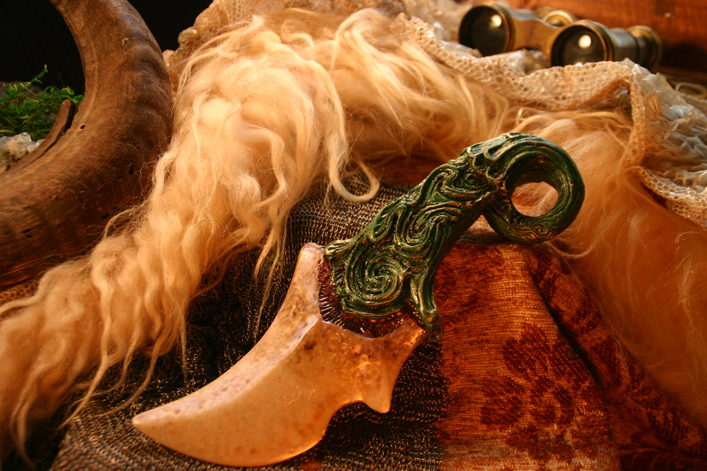 Haku Dragon Tooth Dagger