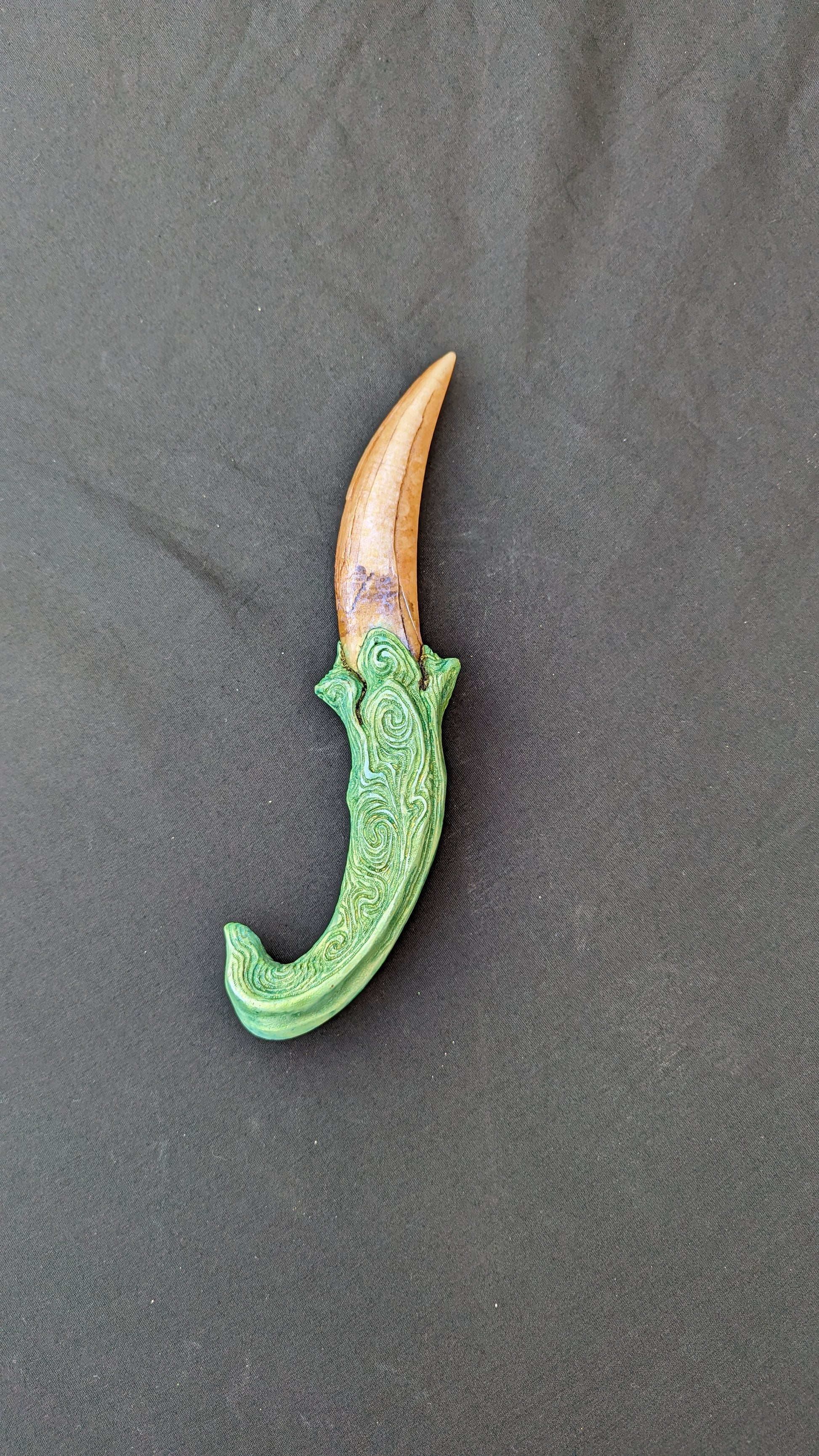 Emrys Dragon Tooth Dagger – Mythologicae